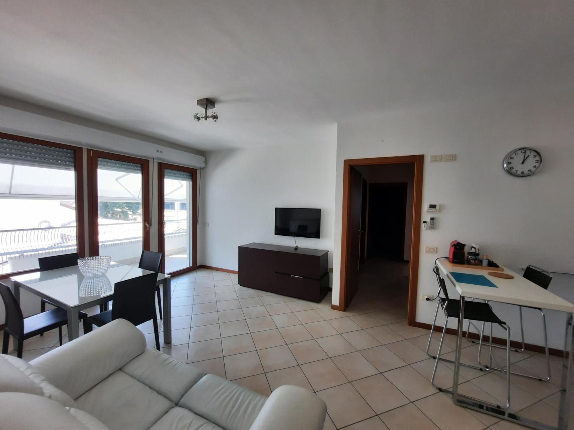 Centromare Lägenhet Cattolica Exteriör bild